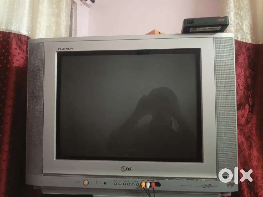 LG AV STEREO TV