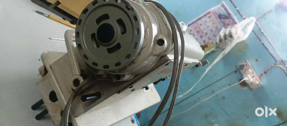 Edge cutter sewing machine