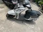 ONE HAND EXCELLENT CONDITION SCOOTY WITH NO ENGINE ISSUE