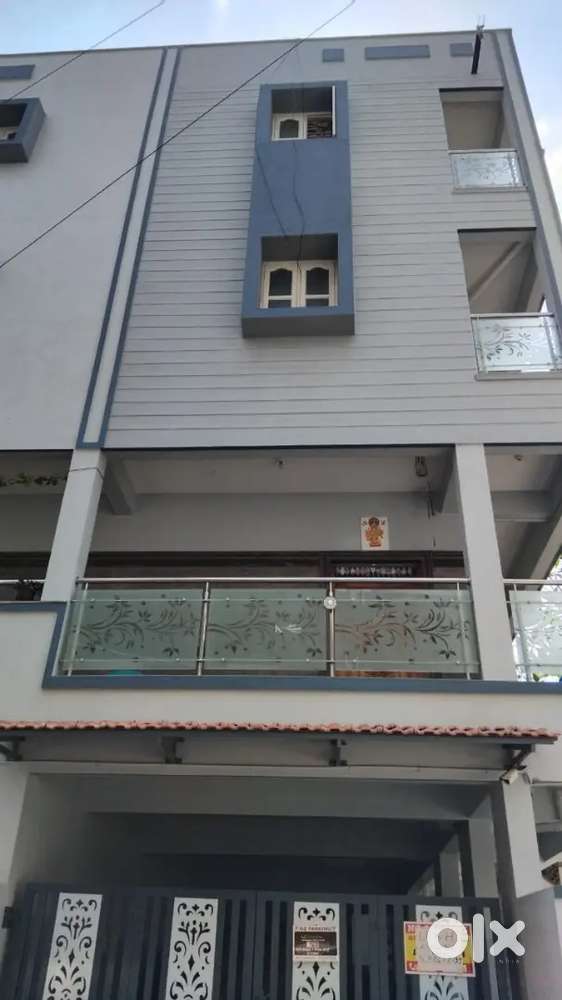 1 BHK for rent (Bachelors allowed)