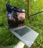 MacBook Pro 2019, With Touch Bar