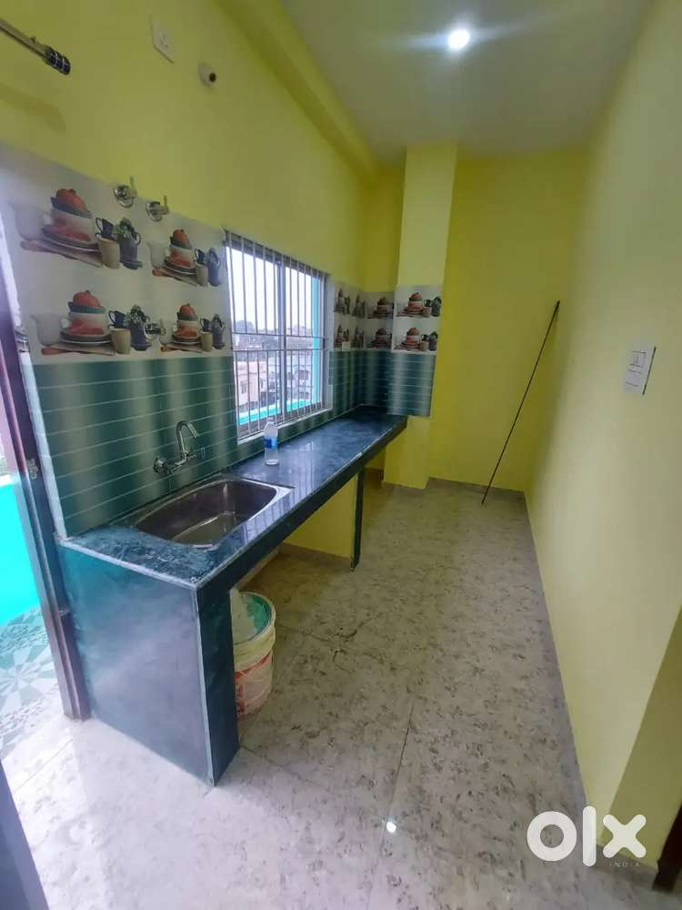 Fully independent flat 1rk 1bhk 2bhk couple girl family boys  availabl