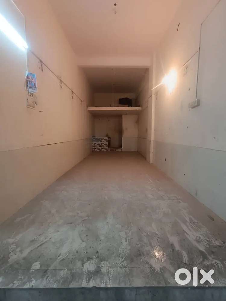 Road Touch SHOP on RENT, Ready to Move