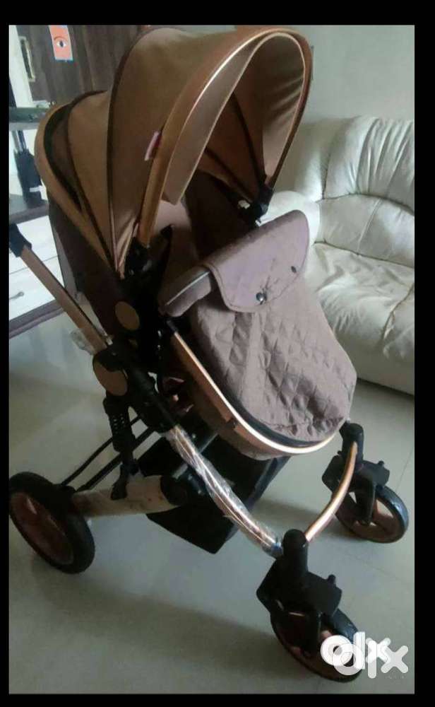 Unused Babyhug Majestic Stroller Cum CarryCot With canopy