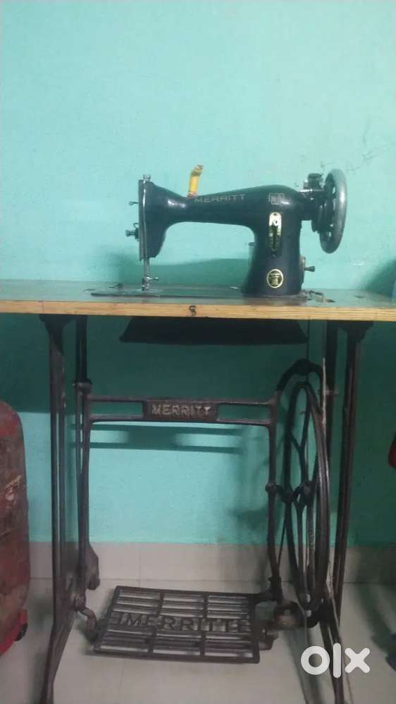 MERRITE STITCHING MECHINE