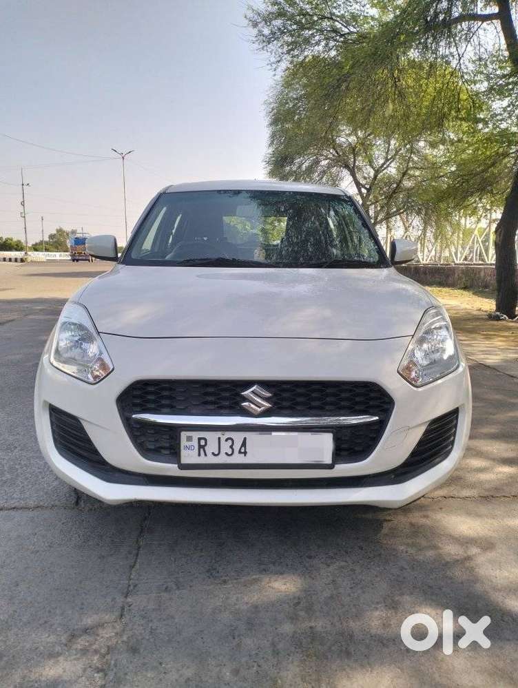 Maruti Suzuki Swift VXi + Manual, 2023, Petrol