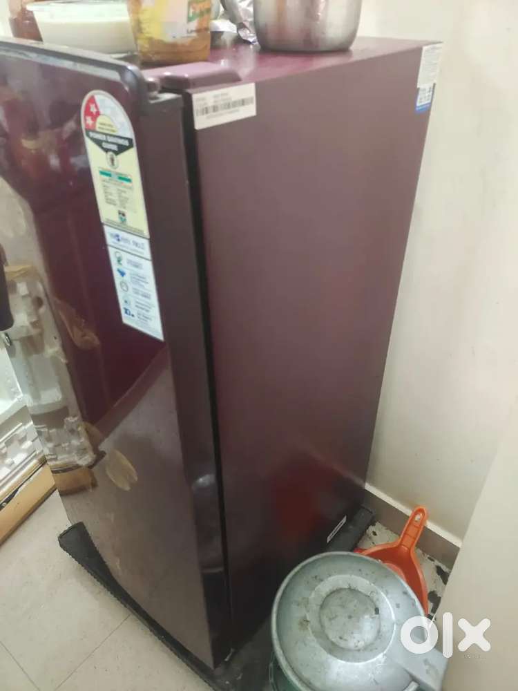 Refrigerator/ Fridge
