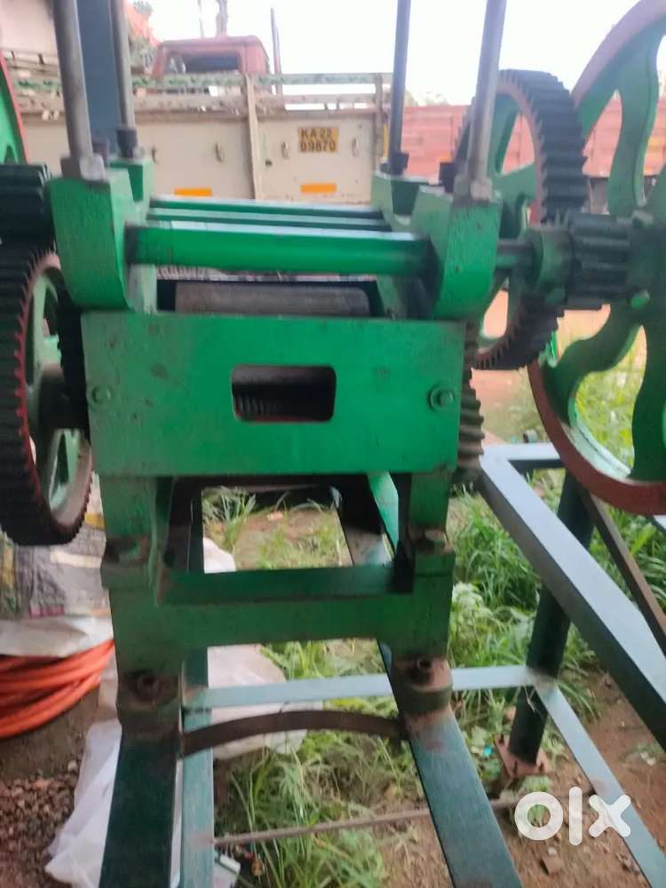 Sugar cane Machine