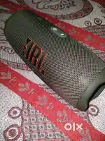 JBL Charge 5 with 7500 mAh powderbank