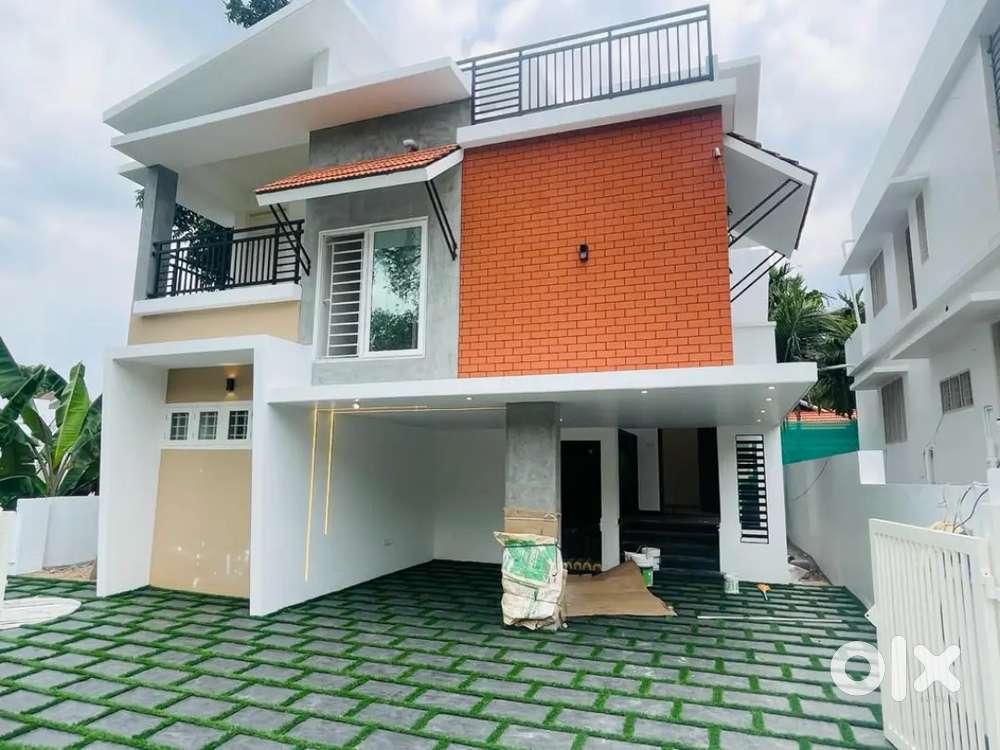 4 bhk beautiful villa kakkanad pukkattupady