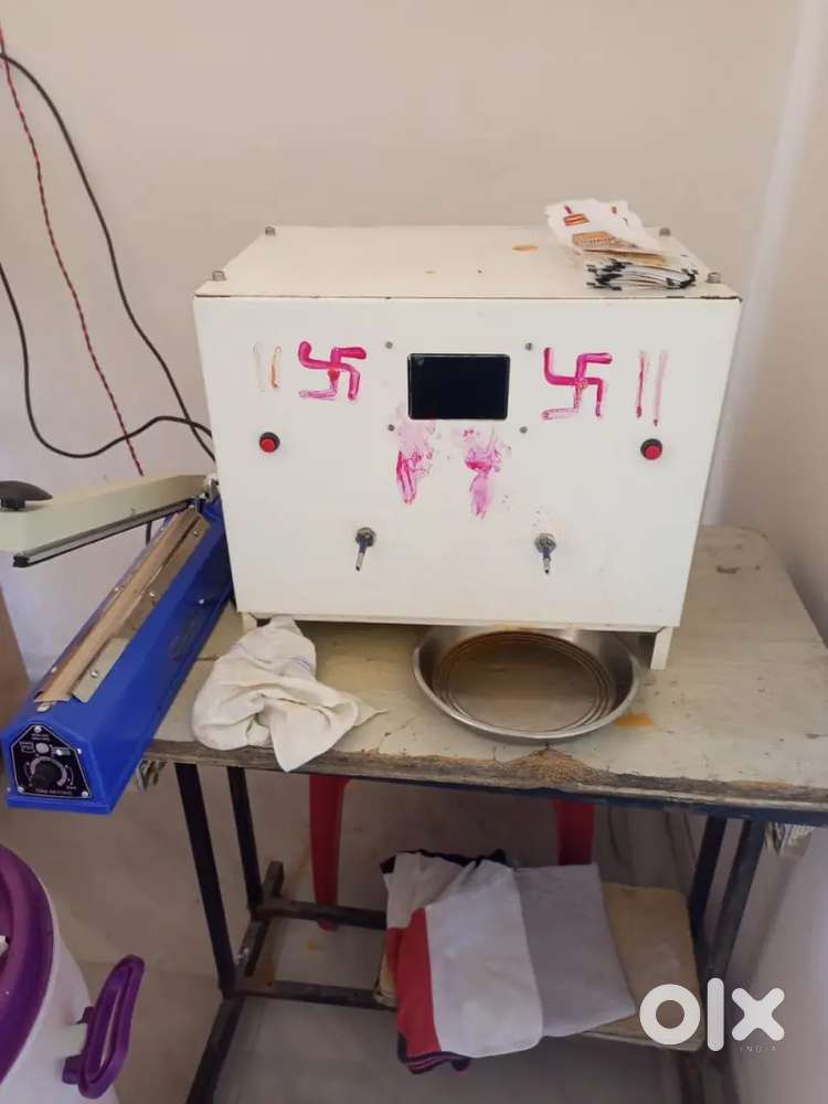 Bottle shape Pepsi pouch packing machine