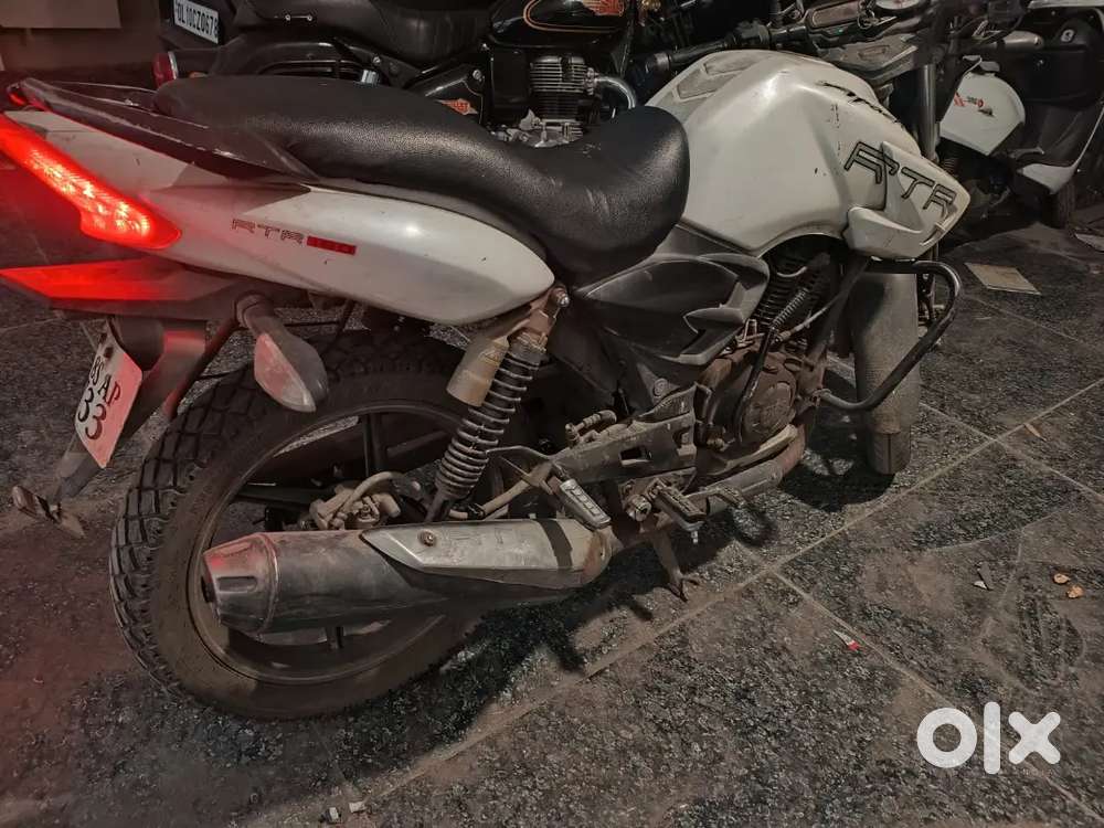 Apache White RTR 180