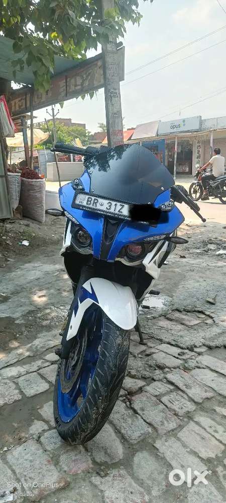 Rs200  well maintained bike with single hand use