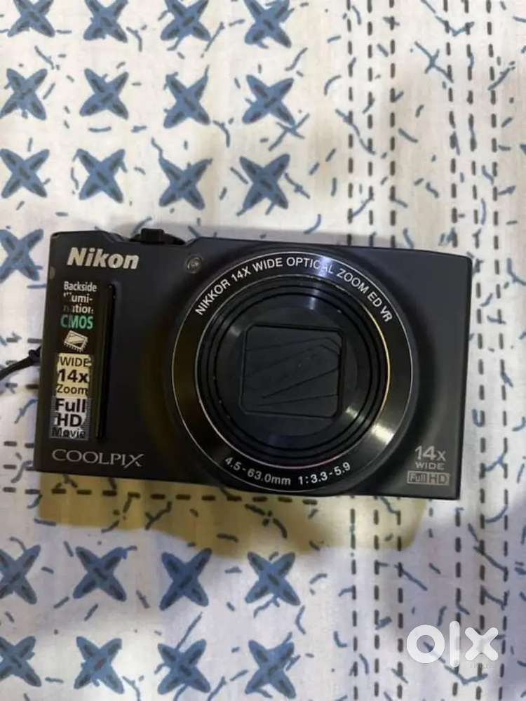 Nikon coolpix S8200