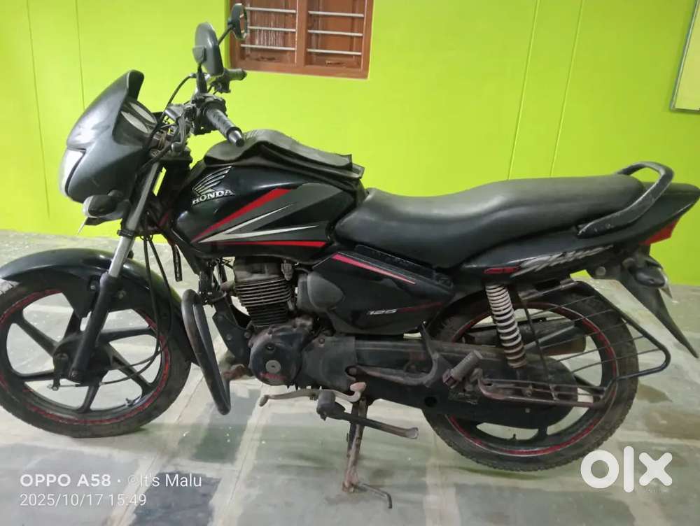 HONDA CB SHINE; MODEL 2014; SELF STARTER ALLOY WHEEL BLACK & RED; BS3