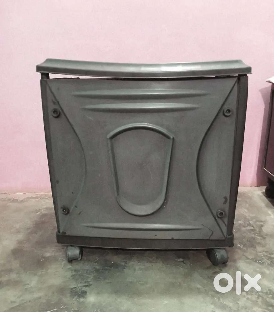 For the big tubular battery  with 5 movable wheels