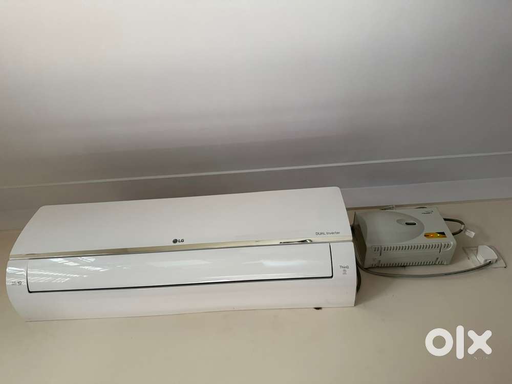 LG 1.5 Ton 2022 model in excellent condition (not mucn used)