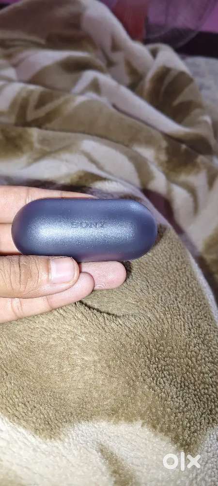 Sony earbuds & moto original charger