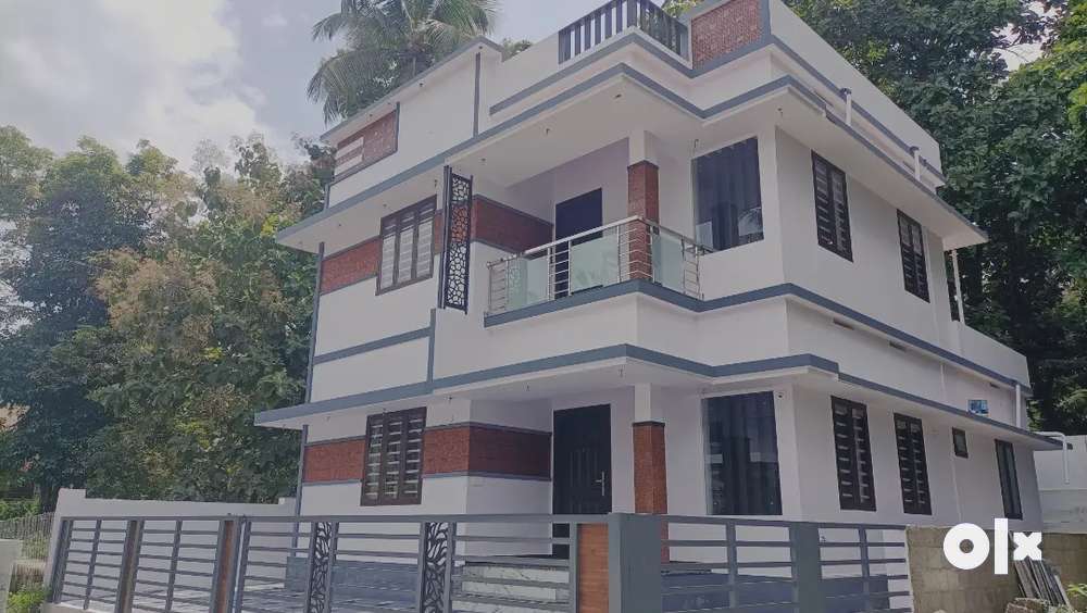 200 METER FROM CALICUT HIGHWAY NEW 3BHK 1500SQ FT 4CENTS HOUSE