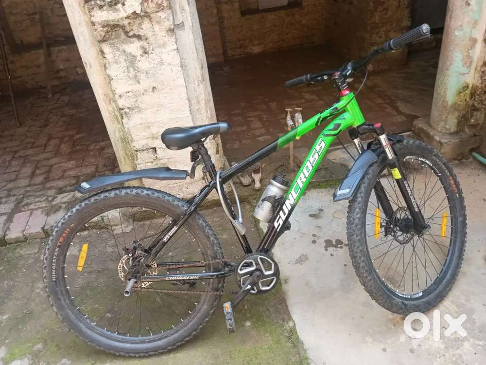 Brand of bicycle is SUNCROSS  this is in good condition