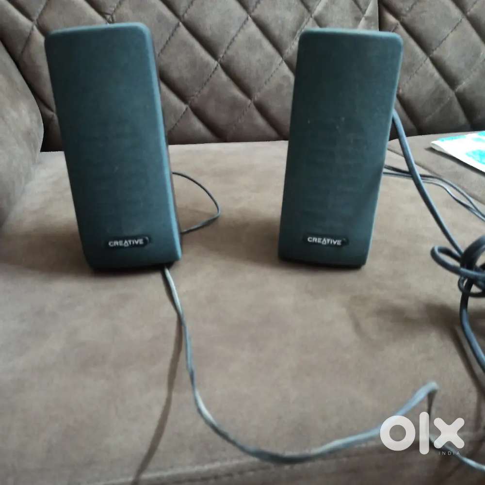 Creative laptop speaker