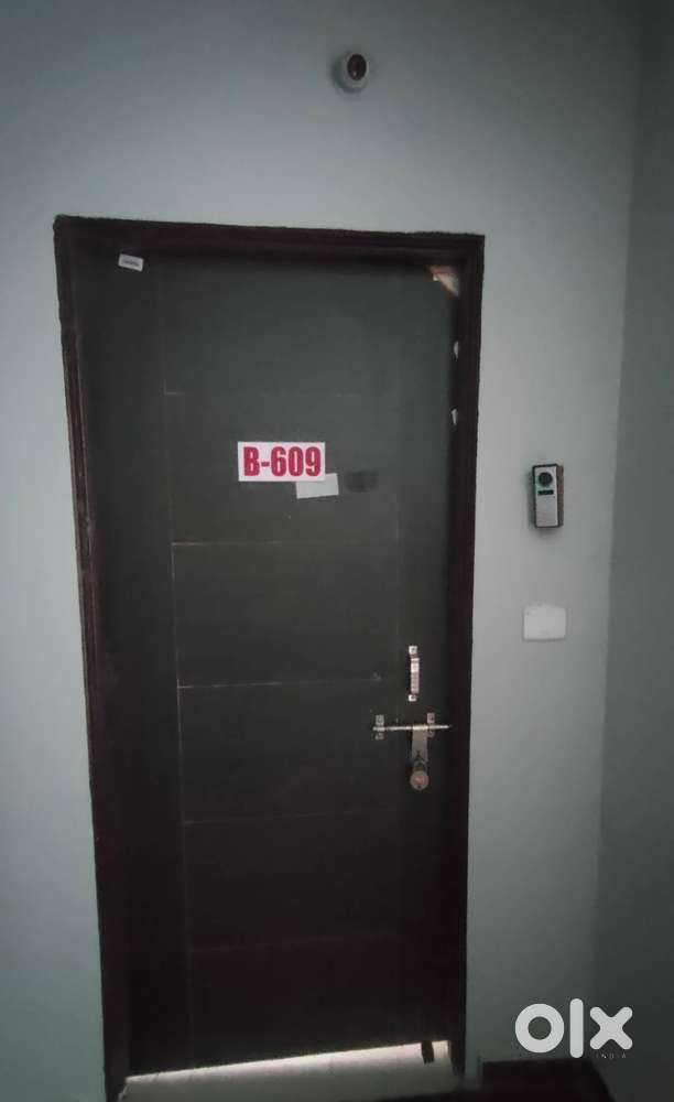 Flat for Urgent Sell