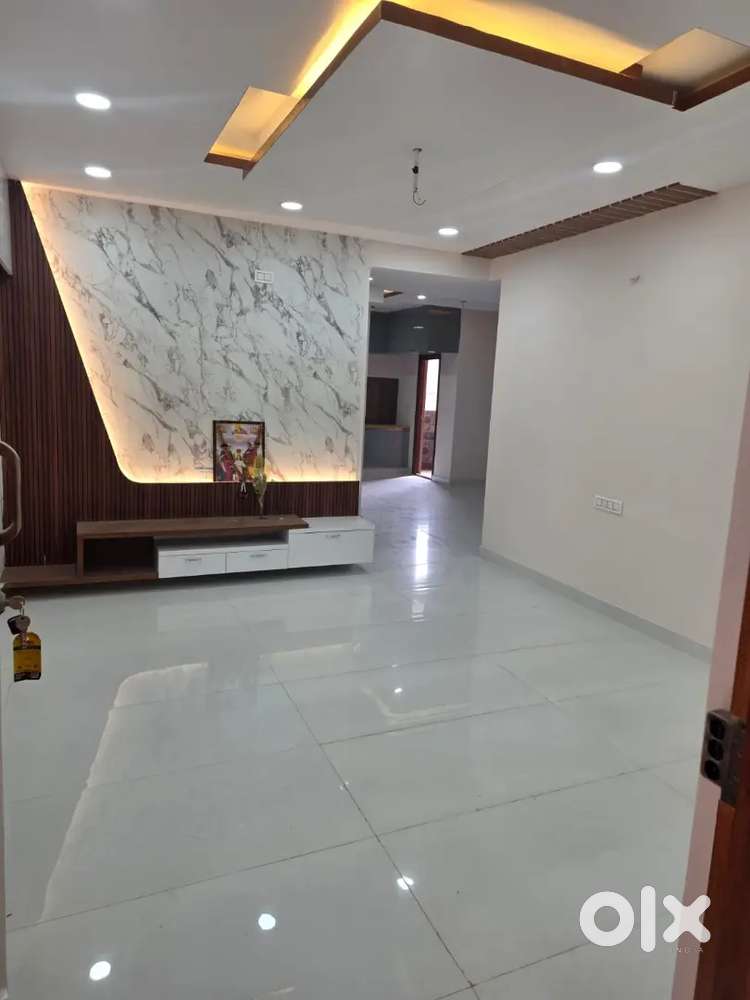 For lease 2 BHK flat at SLV icon