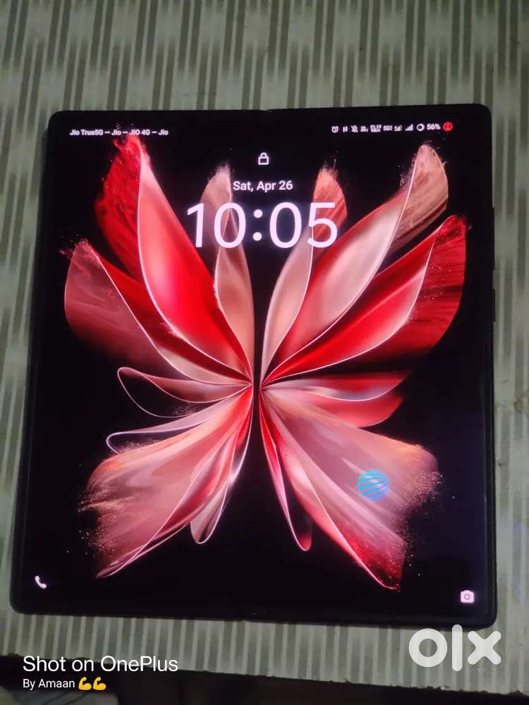 Vivo xfold3 pro 16 512gb hai 14moths old aour ensurense bhi hai