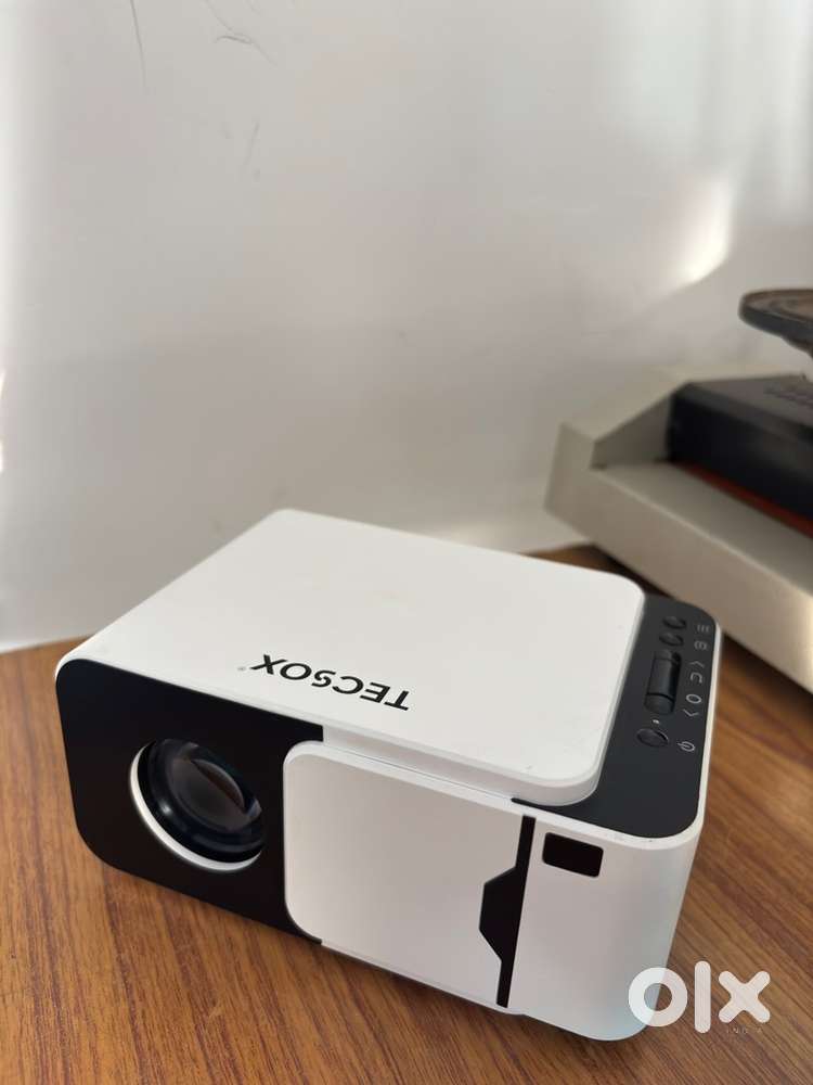 Mini Projector Open Box