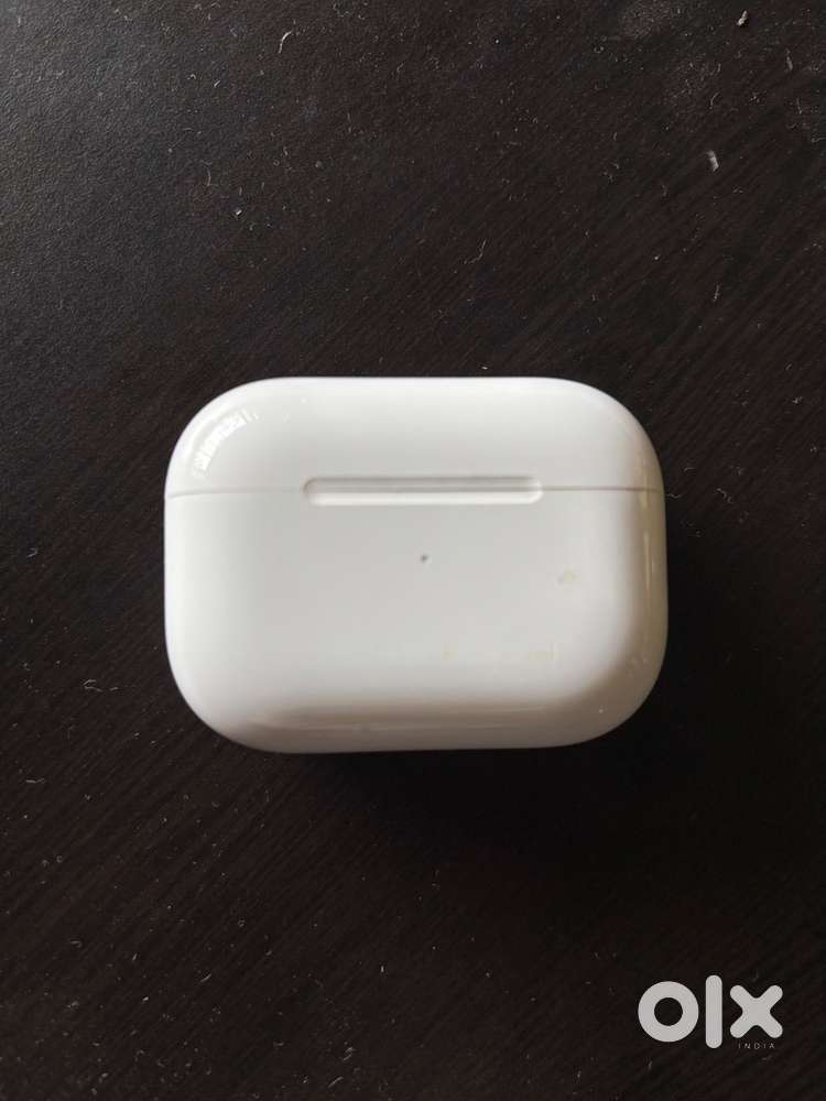 Apple AirPods Pro in mint condition for sale