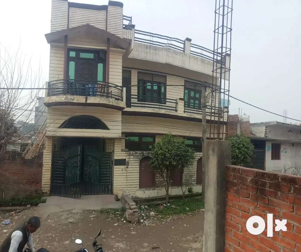 2 STOREY BUILDING WITH 4 FLATS OF 3BHK