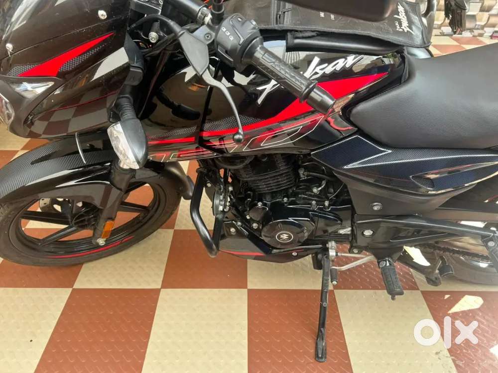 Bajaj pulsar 150 abs dual