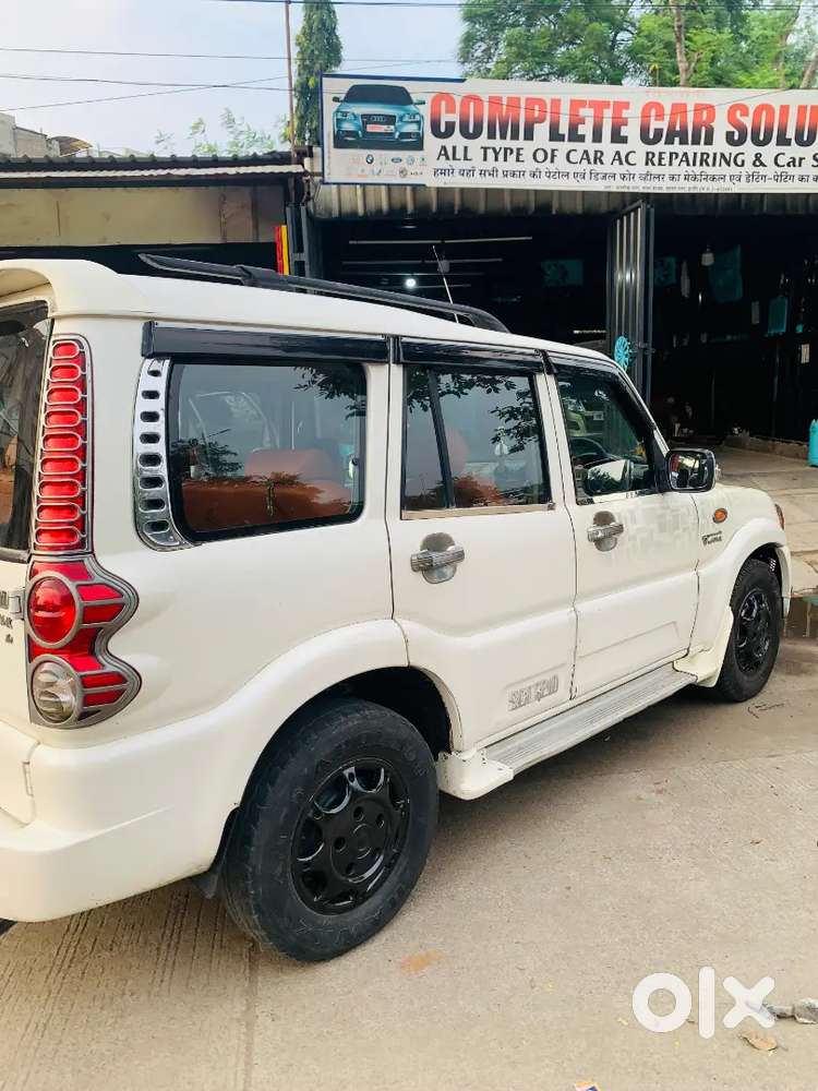 Mahindra Scorpio 2013 Diesel 100000 Km Driven