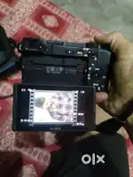 Sony 6400 with 50mm lens Bill hai 1year old 2year warranty me bhi hai
