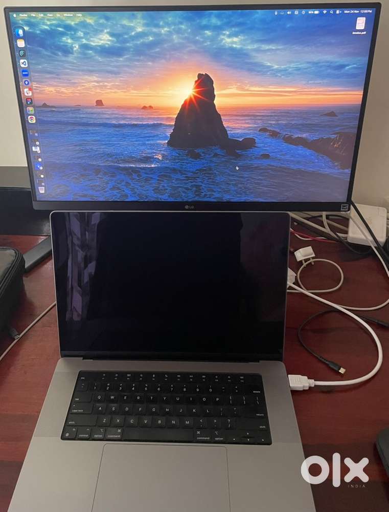 Screen not working Macbook M1 Pro 16 inch