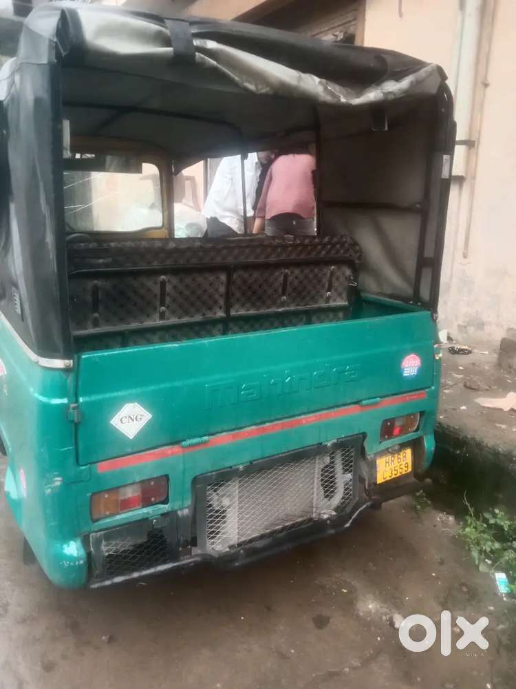 Mahindra Alfa CNG Passenger Auto Bs6