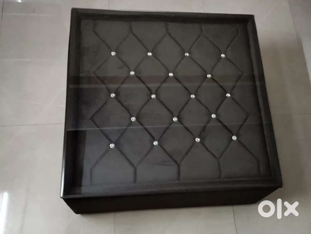 Centre table