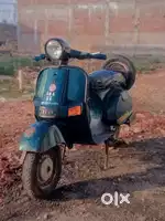 Old Bajaj Chetak 4 stroke...