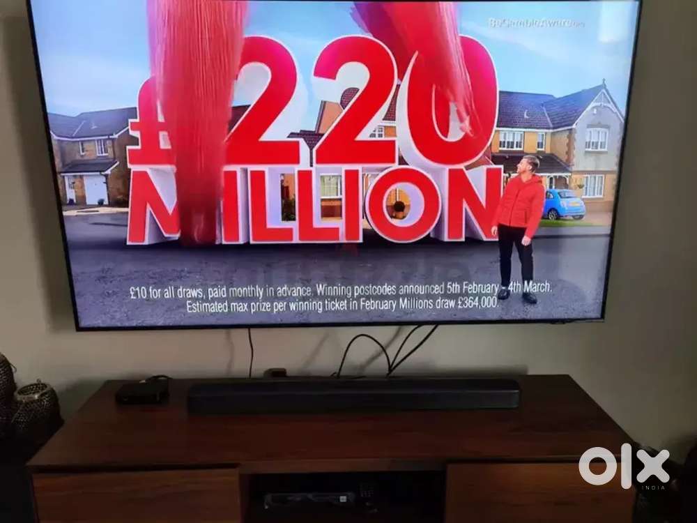 New 32inch fhd 4k led tv clear vision display Dolby 1year warranty