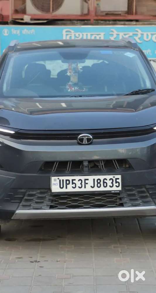 Driver for Tata Nexon 2025 modal