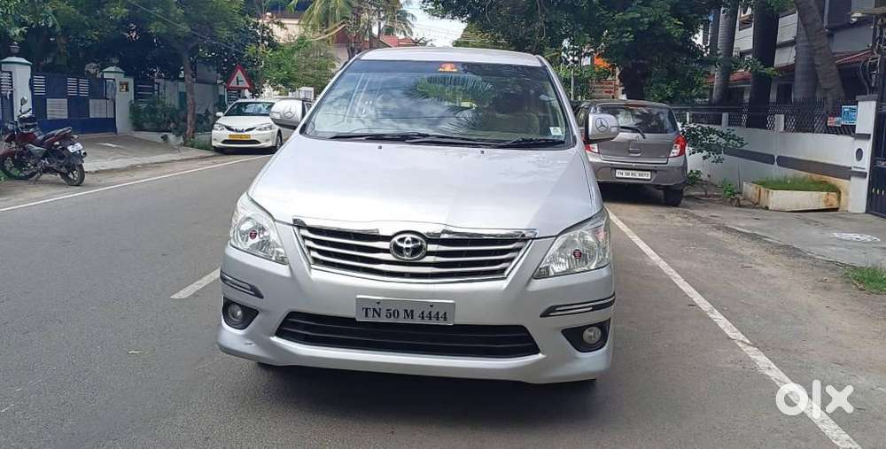 Toyota Innova 2012-2013 2.5 VX (Diesel) 8 Seater BS IV, 2012, Diesel