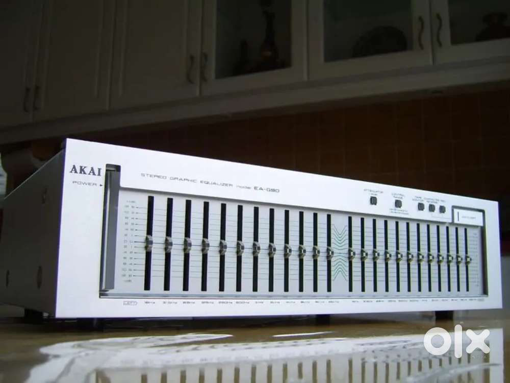 Akai EA-G90
Stereo Graphic Equalizer