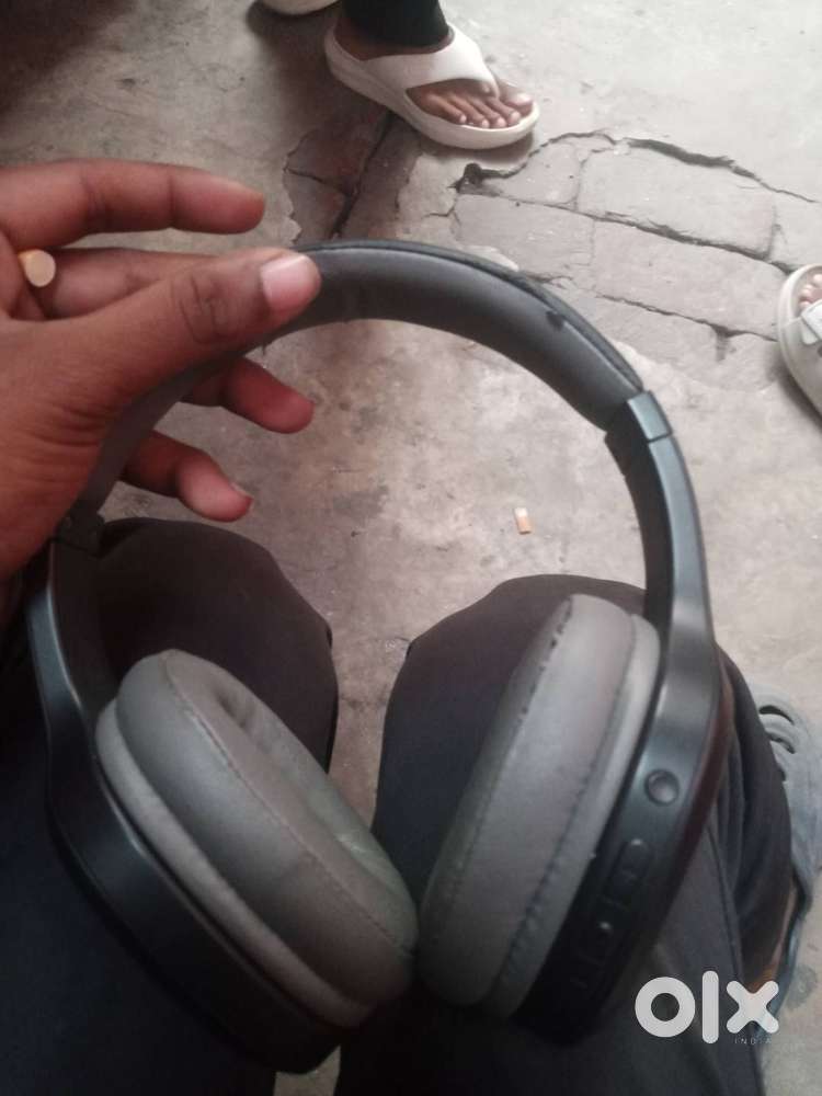 Boat Rockez 460 head phone