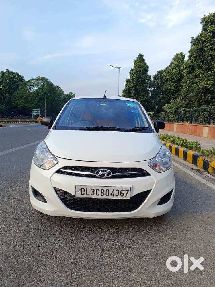 Hyundai i10 Era 1.1 iTech SE, 2012, CNG & Hybrids