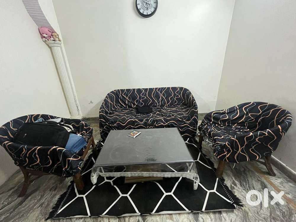5 seater comfortable wooden sofa