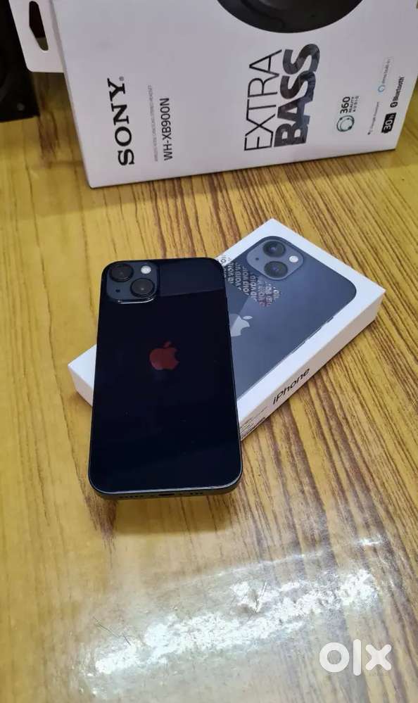 I phone 13 refurbished 128 gb with bill box all kit available or  cod