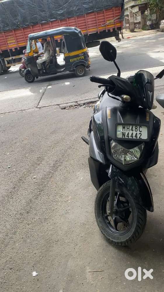 (Yamaha)1st owner, insurance 2028,puc and paper clear .