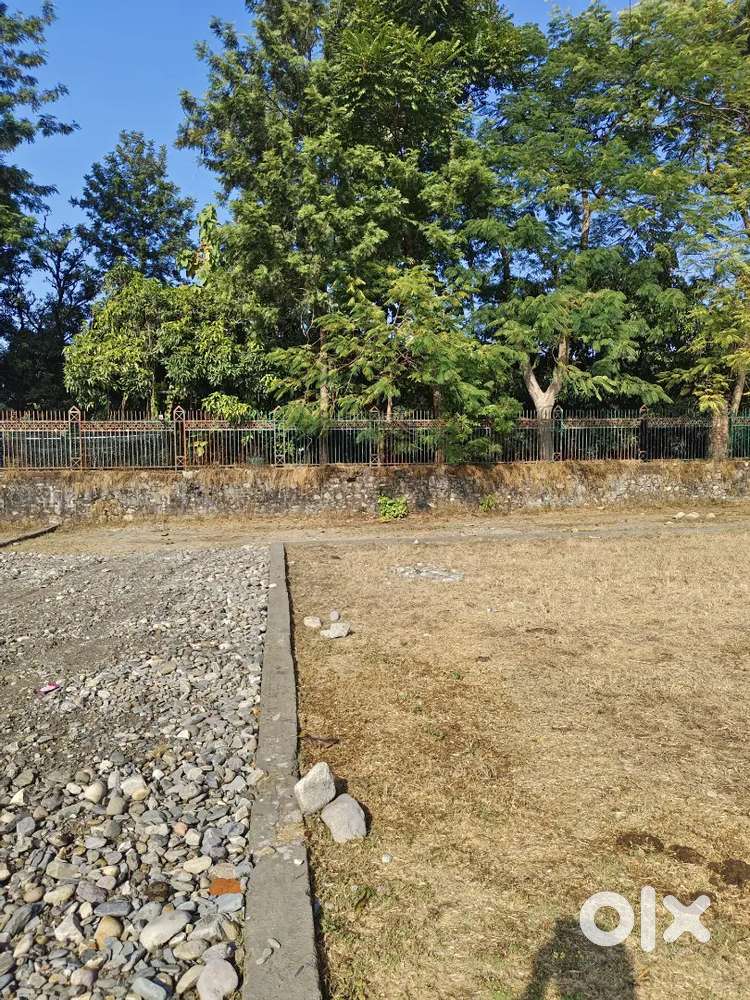 मात्र 133 गज का प्लॉट बिकाऊ है।