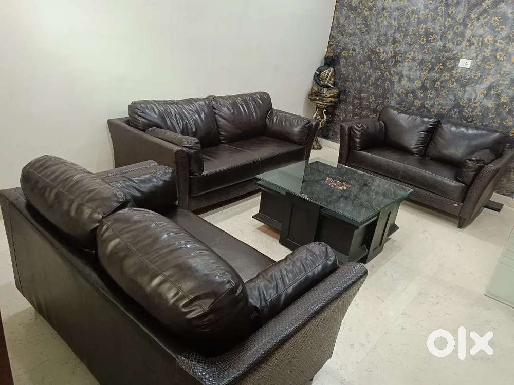 7 seater sofa with central table