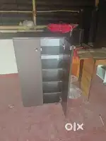 2x3.5 shoe rack cum thuni rack